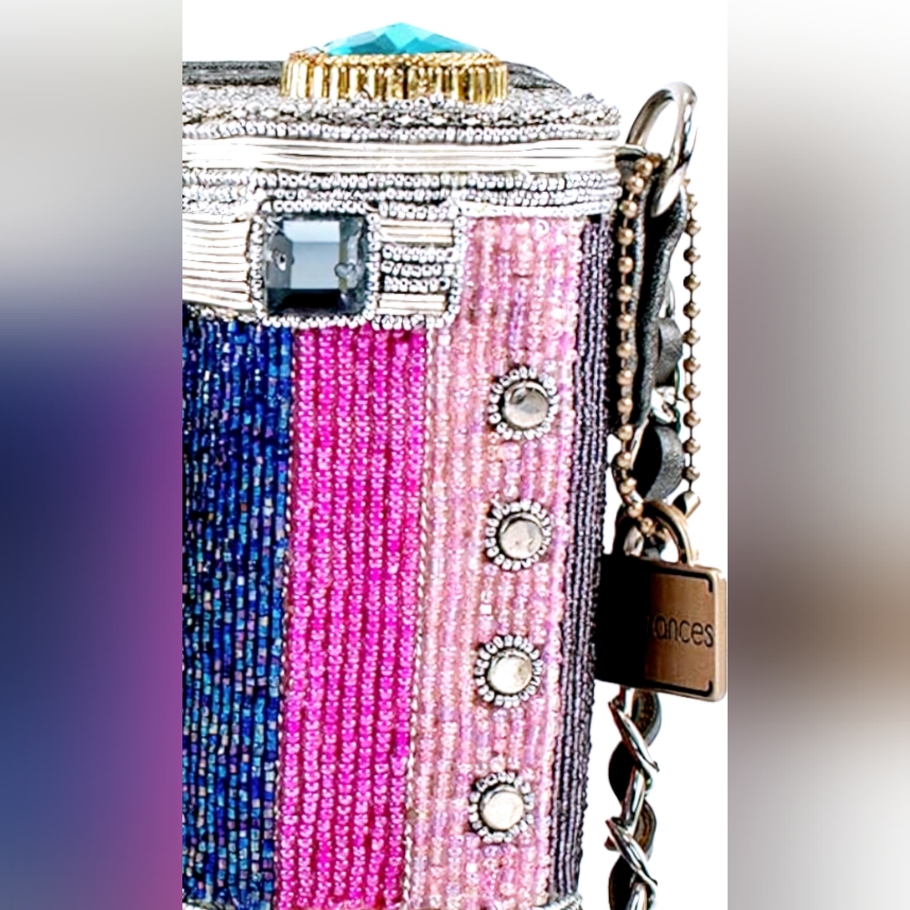 #415 Mary Frances Camera Crossbody Bag 💙 - Picture 10 of 11